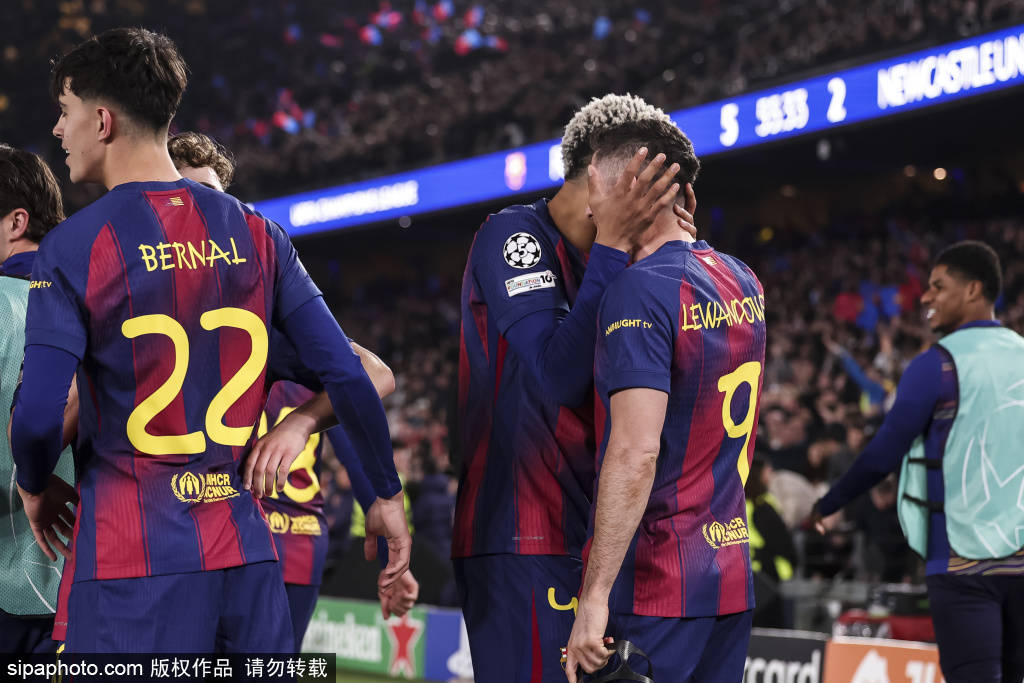 西甲“到手”？——诺坎普4-1宣言，巴塞罗那离冠军只差一步